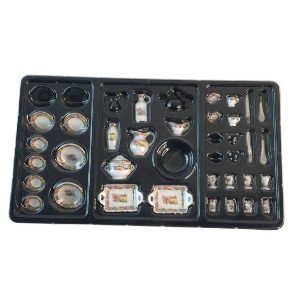 Mayberry Street Miniatures Tableware Set Floral Gold Trim Dollhouse 31 Pcs - Picture 9 of 12